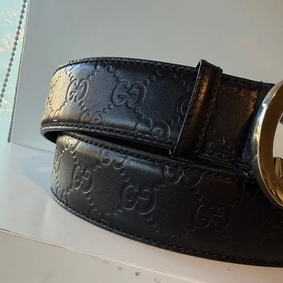 Gucci Embossed Black Belt with GG buckle - Picture 4 of 6